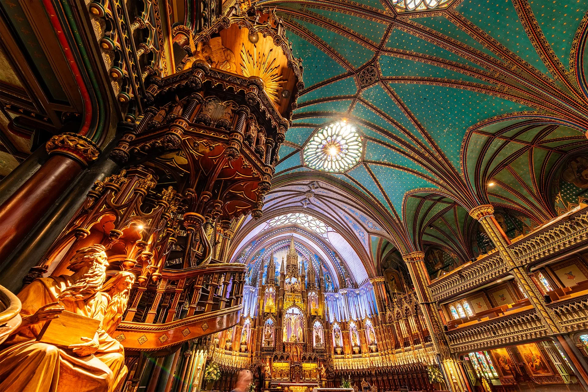 Notre Dame Basilica Montreal — 11 Cultural Attractions in Montreal