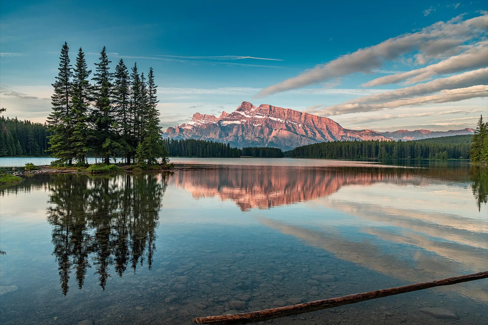 Two Jacks Lake — Discover the True North